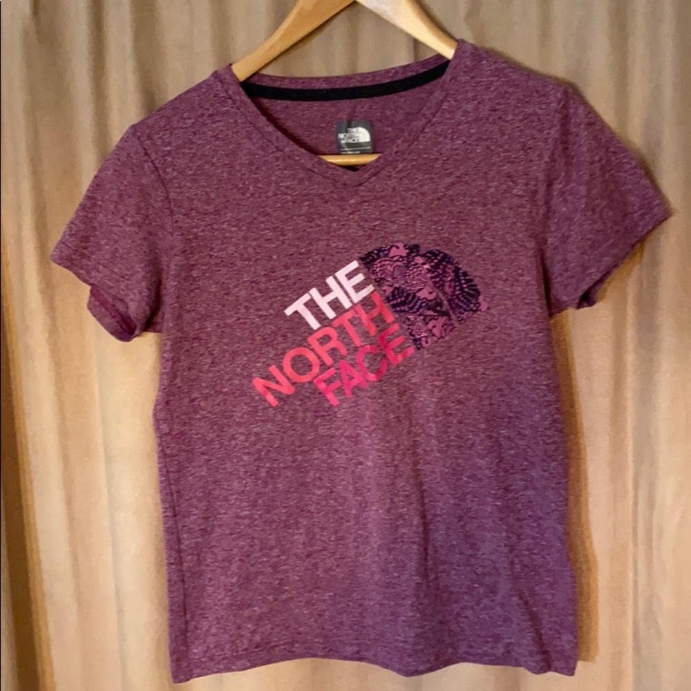 The North Face T Shirt 👚